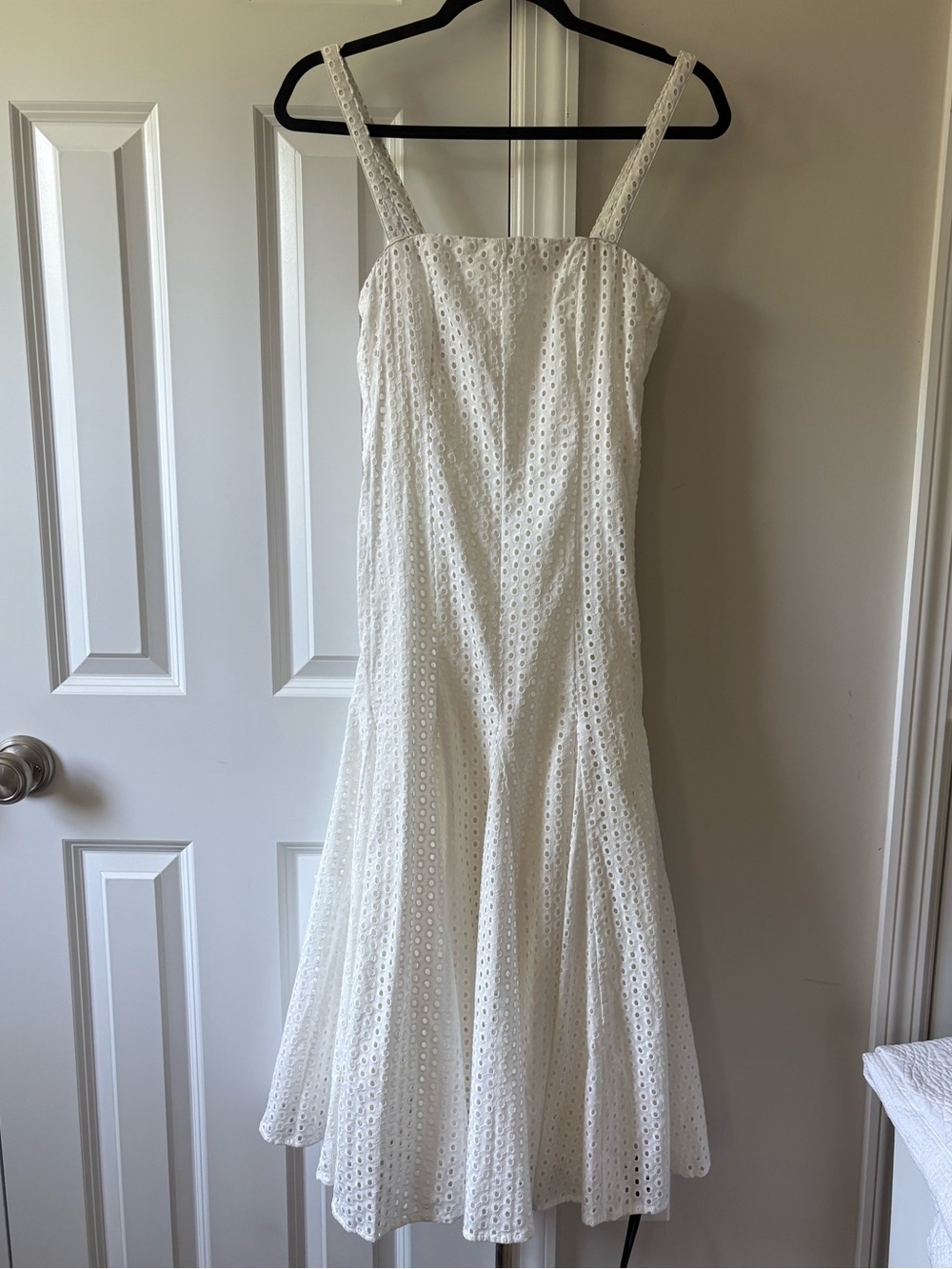 Maeve by Anthropologie Lelia Eyelet Sleeveless Midi Dress - Picture 2 of 9